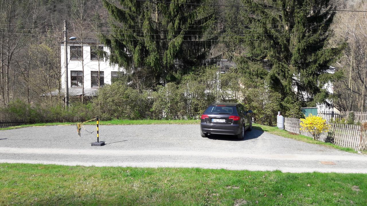 Apartment Leucht Ziegenrück Exterior foto